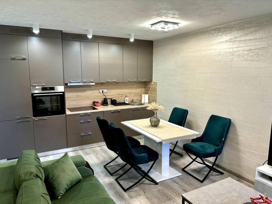 Villa Moste 3-Free Parking&Pool, Ev Station ลูบลิยานา ภายนอก รูปภาพ